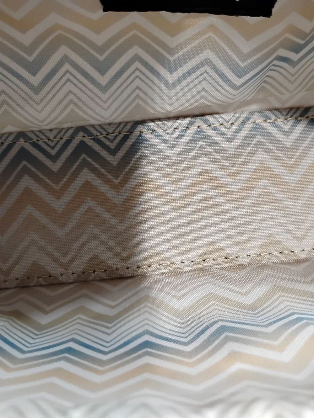 Missoni Delta Airlines Cream Chevron Zip Cosmetic Pouch with Gold Logo